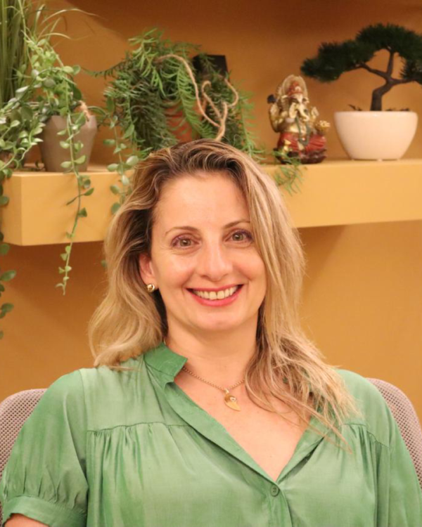Dr. Anna H