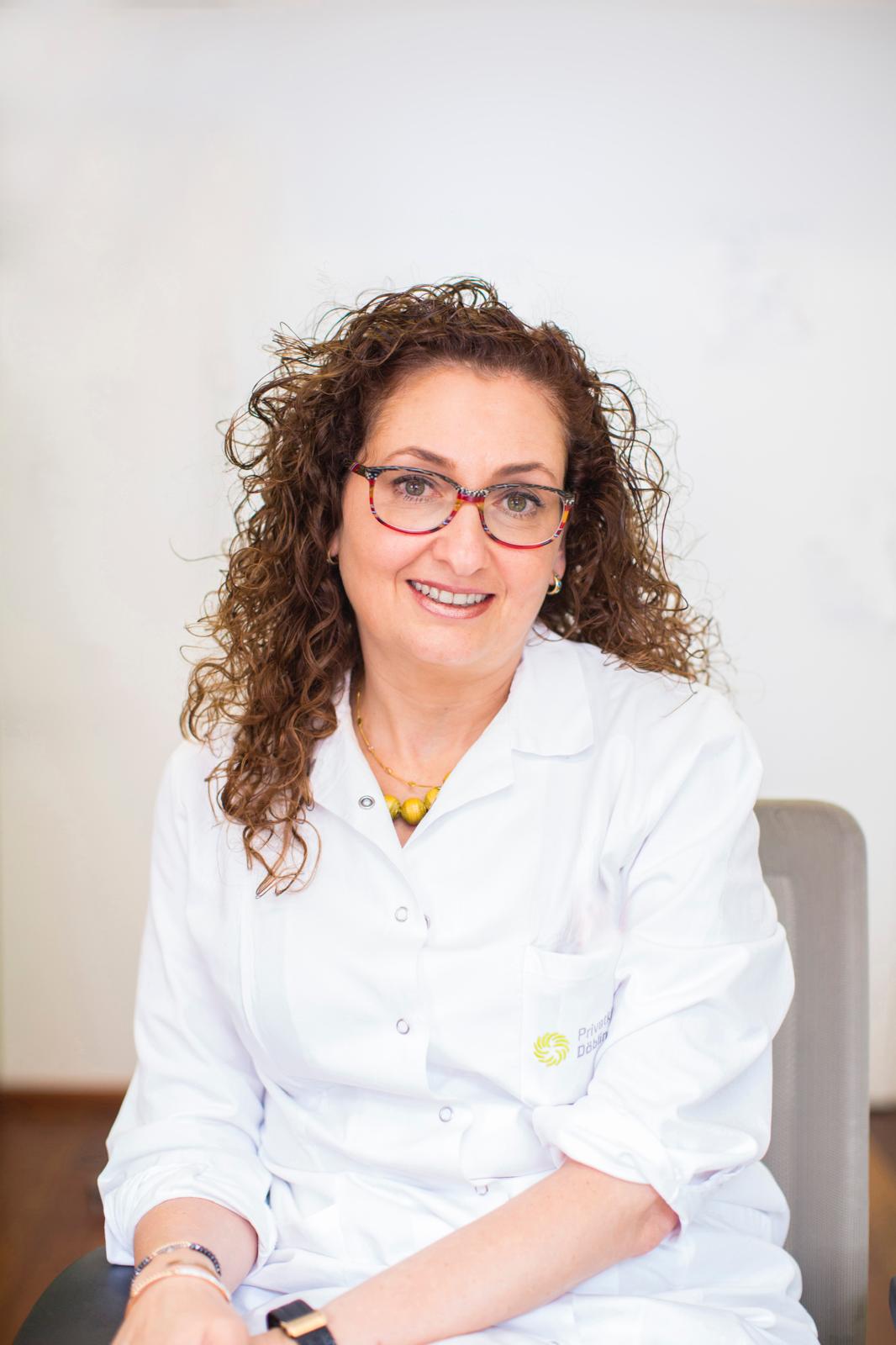 Dr Diana