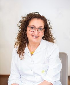 Dr Anna